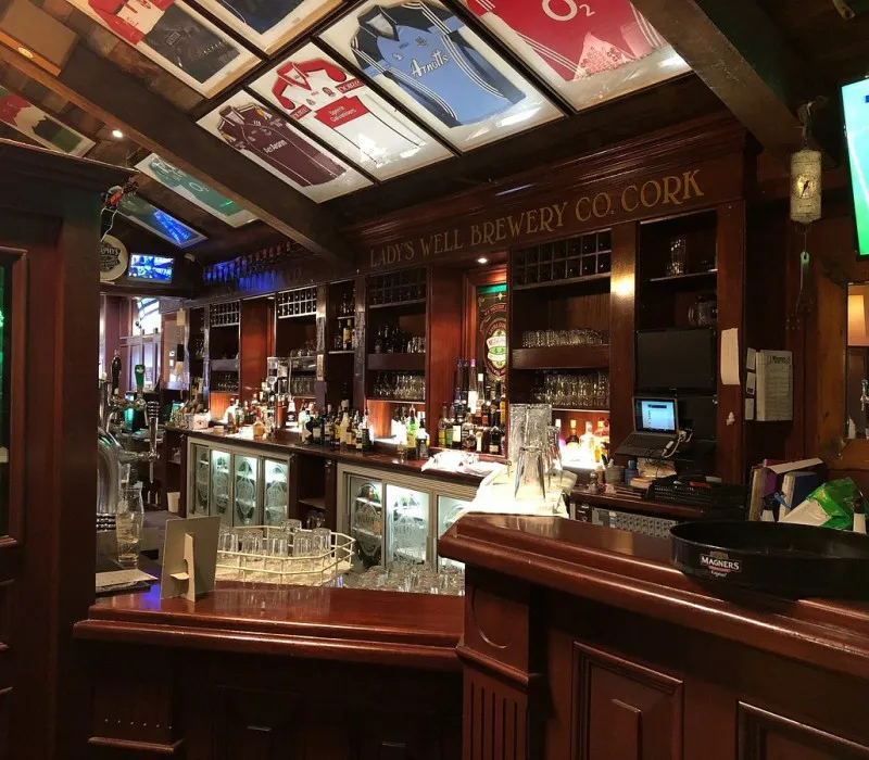  J J Murphy & Co. Happy Hour